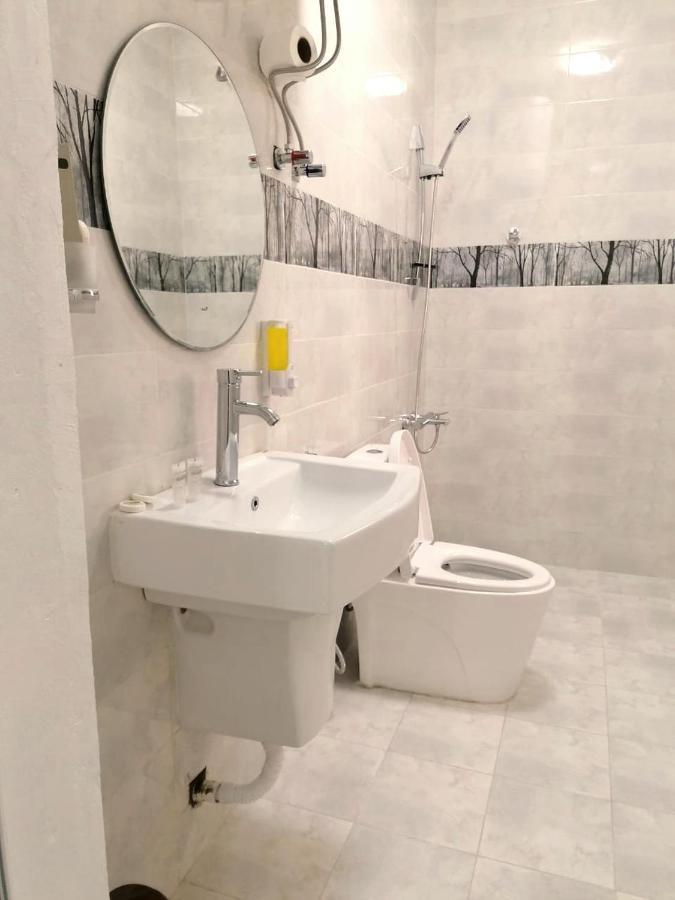 Turtle Guest House Сур Екстериор снимка